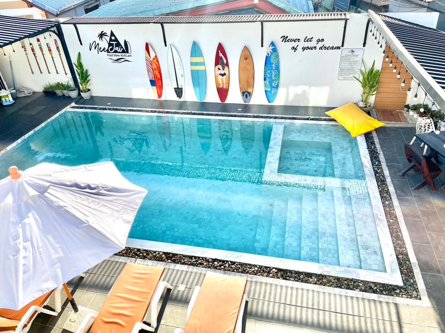 มีใจ พูลวิว เกาะล้าน Meejai Pool View Kohlarn Hotel Ruang foto